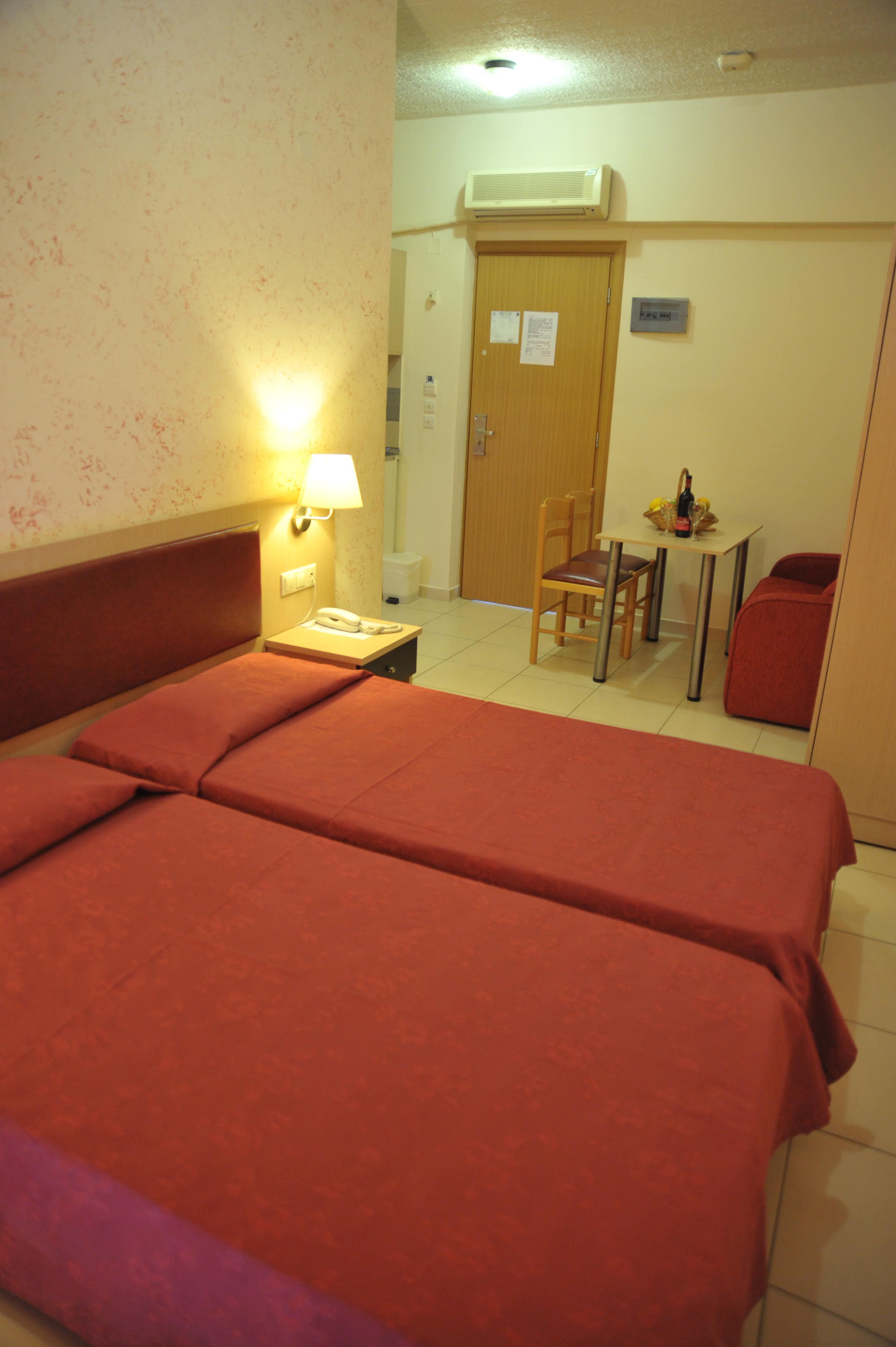 Aparthotel Anseli Kremastí