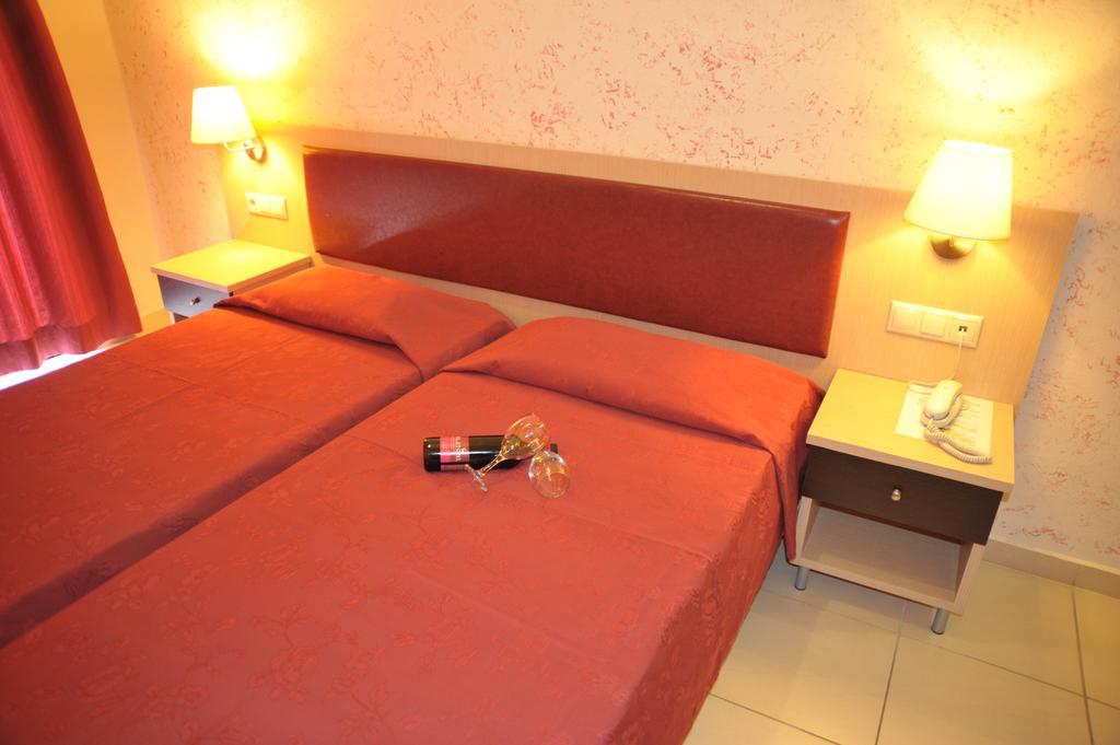 Anseli Aparthotel