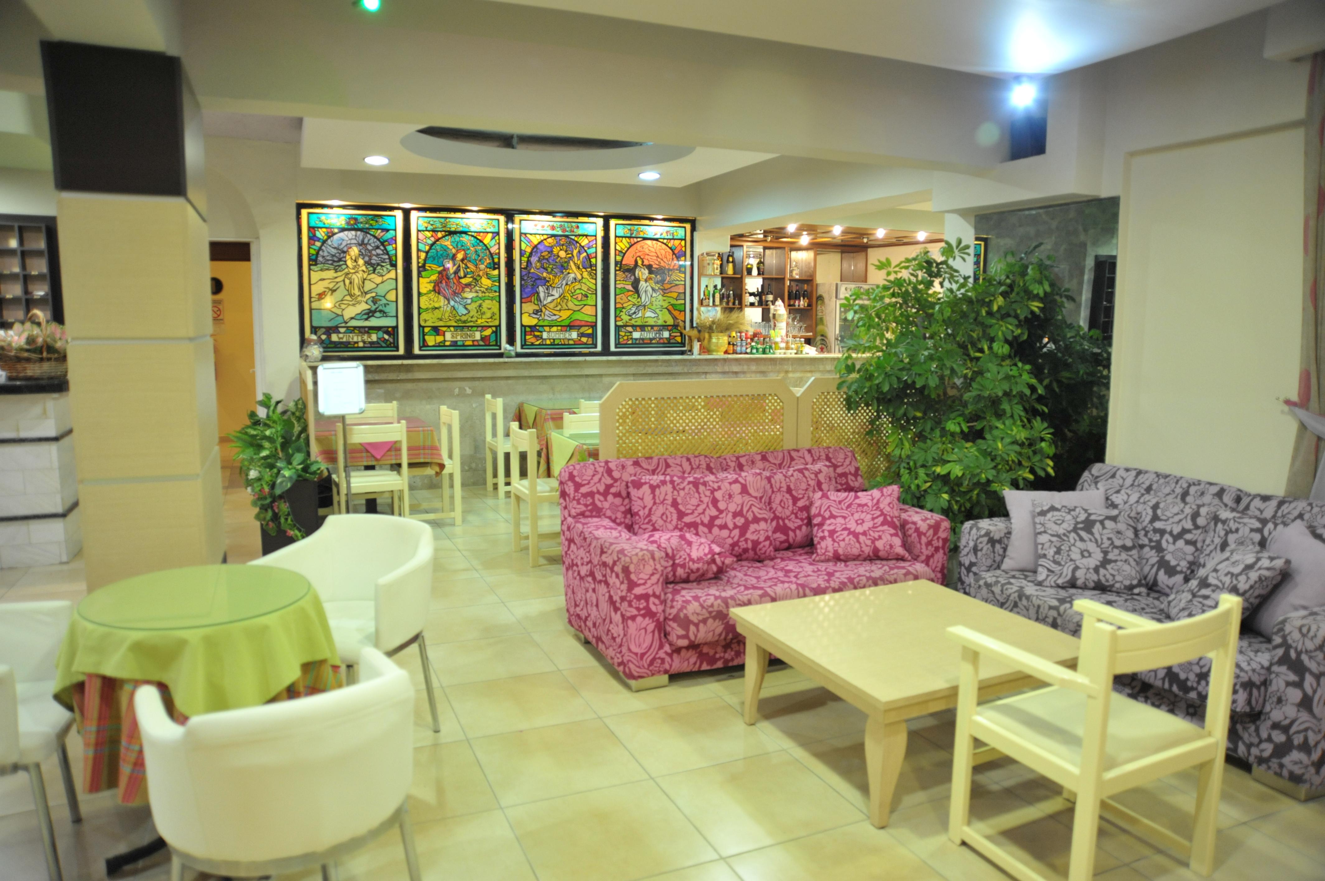 Anseli Aparthotel 2*